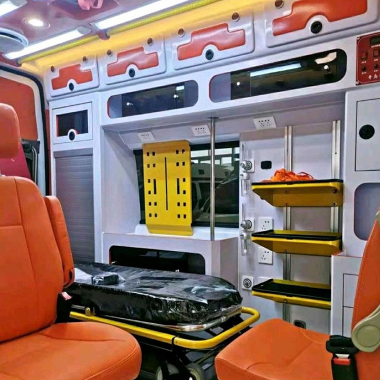 高明长途救护车护送病人租赁价格